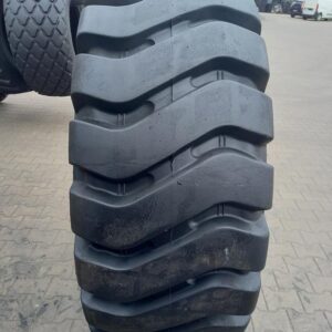 Opona używana przemysłowa 23.5-25 23.5R25 MITAS EARTHMOVER EM-30 2500zł W4988