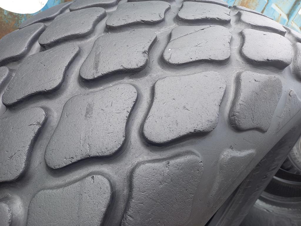 Opona używana rolnicza 23.1-26 23.1R26 BOMAG TR-387 1800zł W4992 - obrazek 5