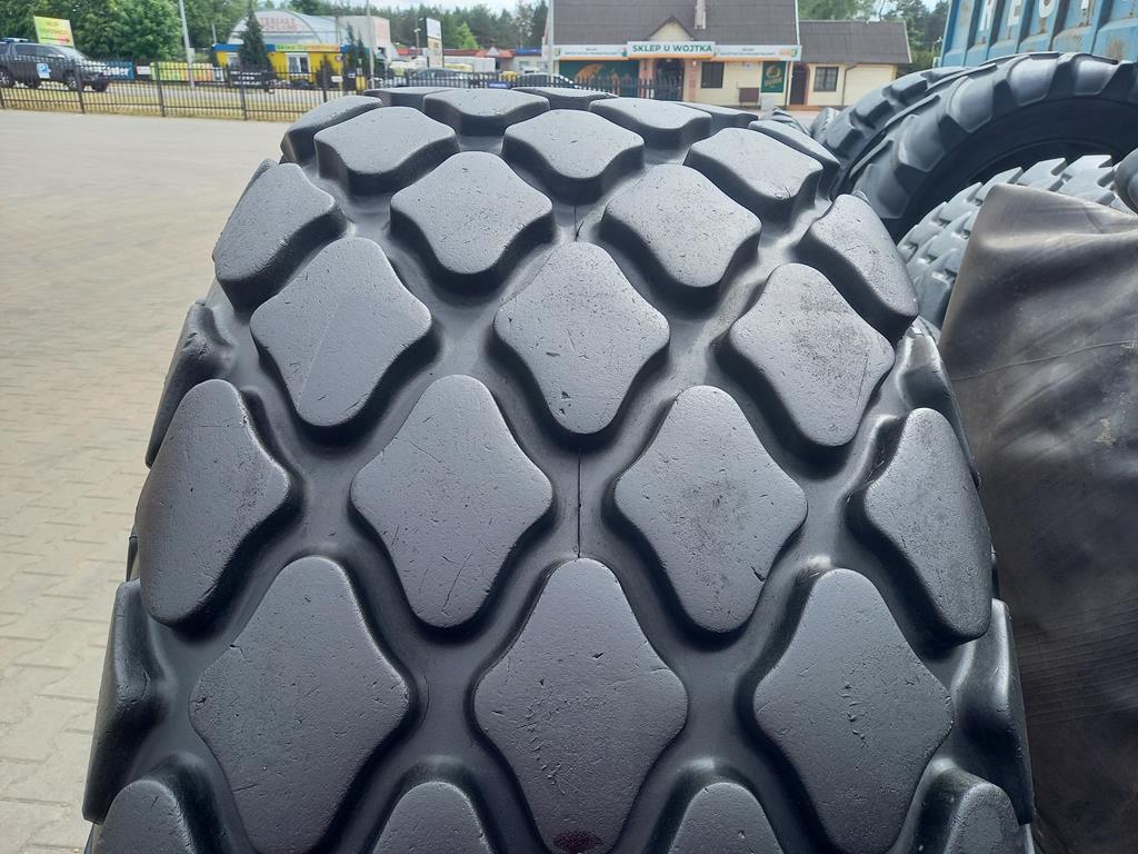 Opona używana rolnicza 23.1-26 BOMAG TR-387 2000zł W4993 - obrazek 5