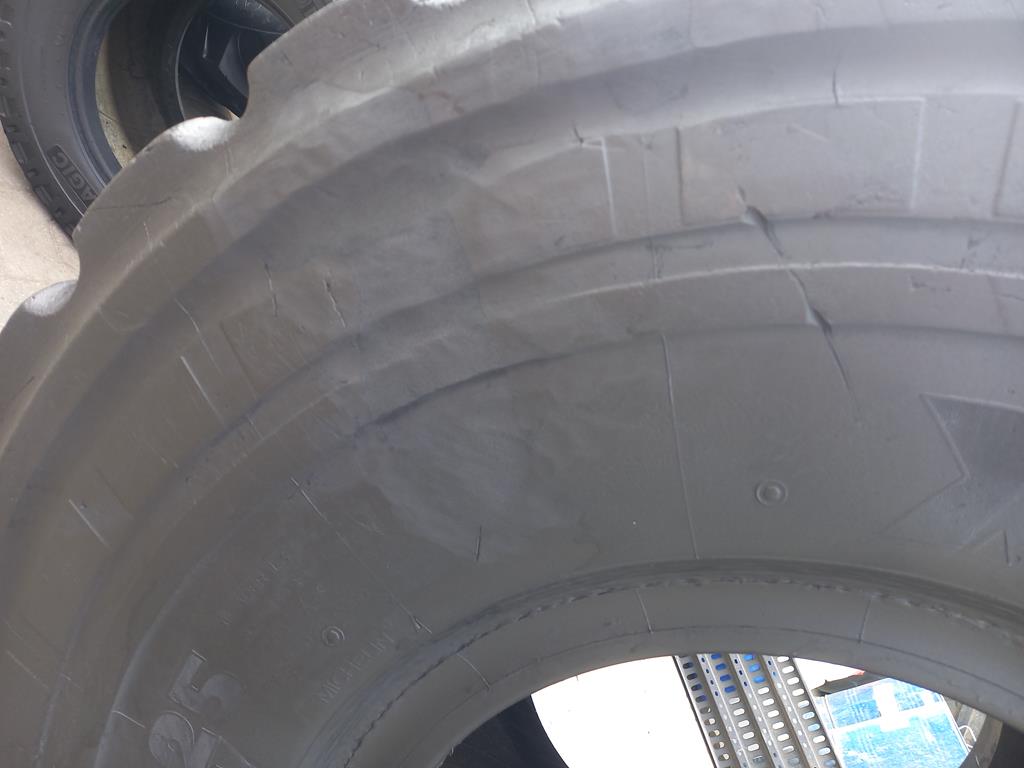 Opona używana przemysłowa 26.5R25 MICHELIN XHA2 2400zł W4997 - obrazek 11