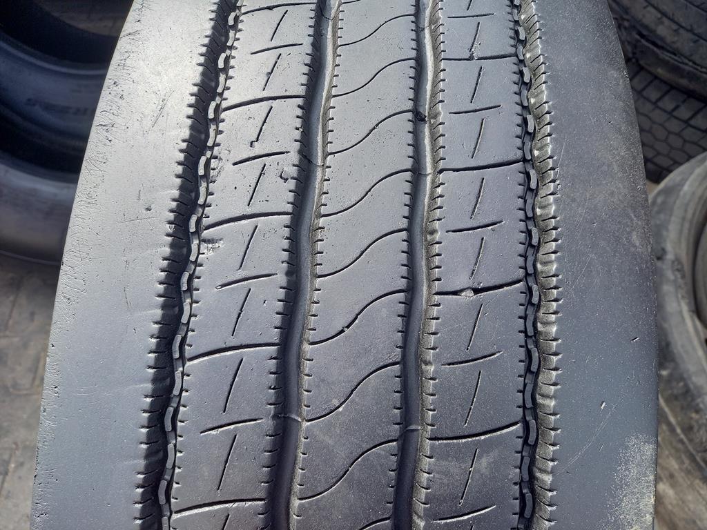 Opona używana ciężarowa 315/70R22.5 PIRELLI FH01 PROWAY 600zł C2768 - obrazek 4