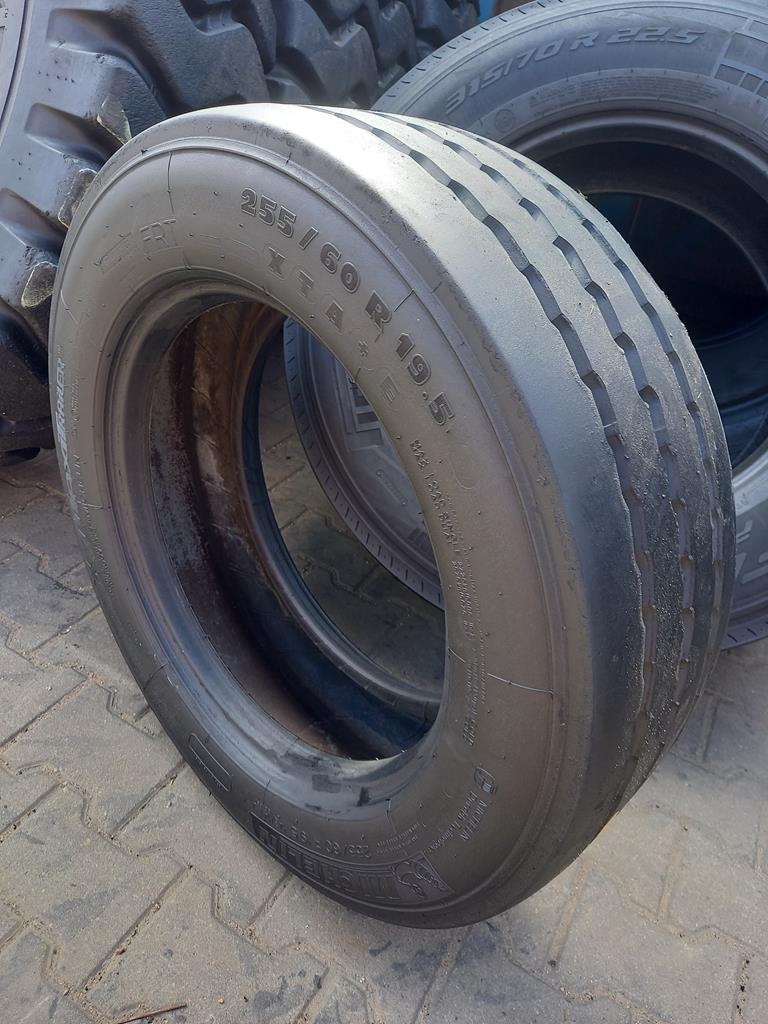 Opona używana ciężarowa 255/60R19.5 MICHELIN XTA+E 350zł C2769 - obrazek 11