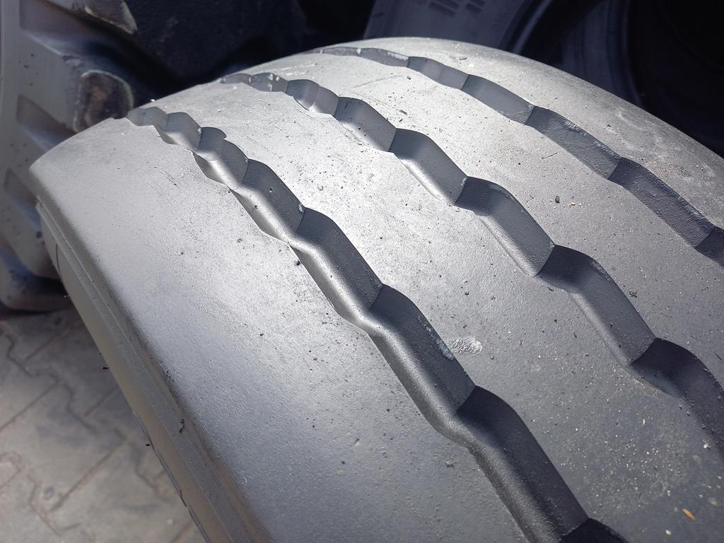 Opona używana ciężarowa 255/60R19.5 MICHELIN XTA+E 350zł C2769 - obrazek 6