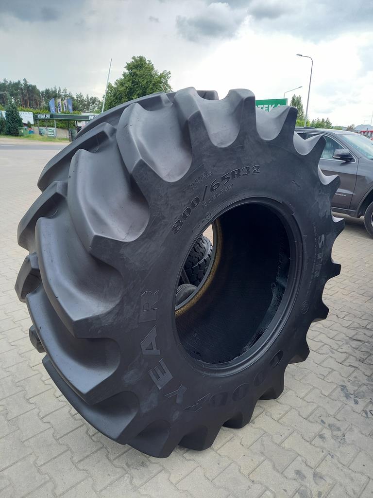Opona używana rolnicza 800/65R32 30.5R32 GOODYEAR STR 4000zł W5002 - obrazek 11