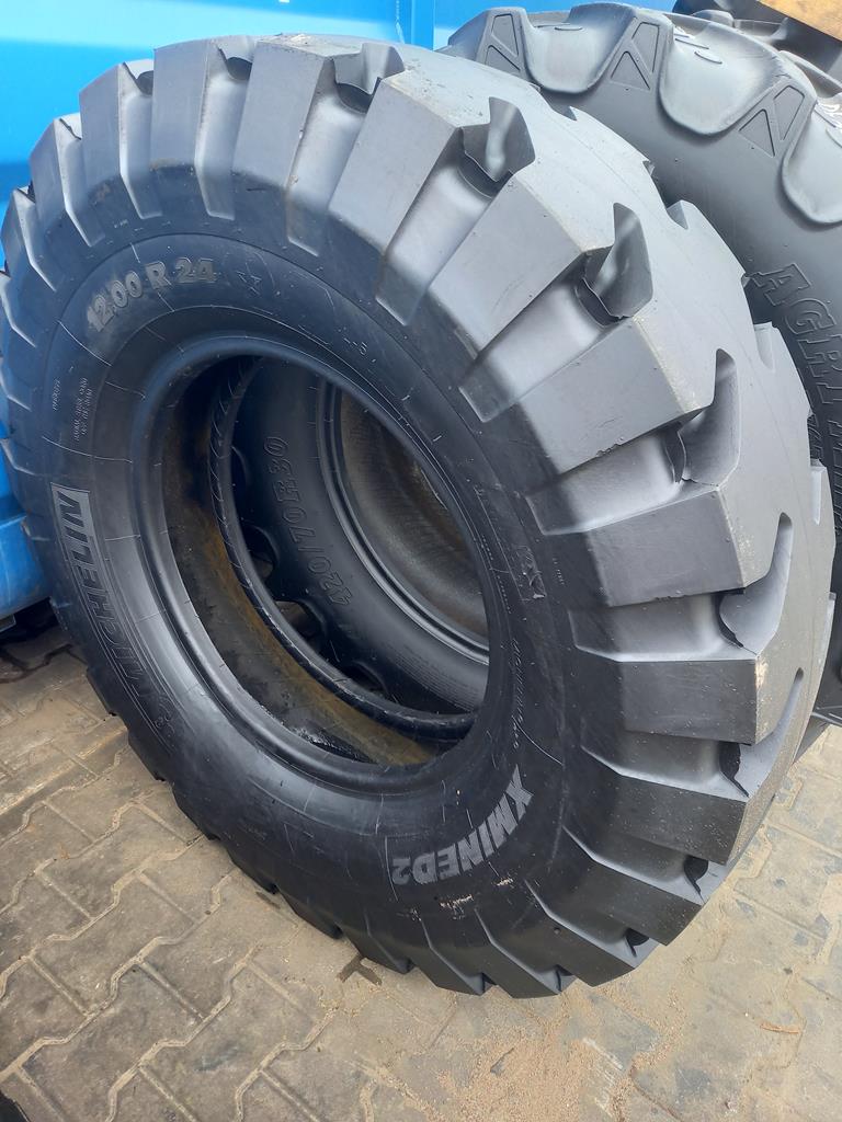 4x Opona używana przemysłowa 12.00R24 MICHELIN L-5 1900zł W5016 - obrazek 16