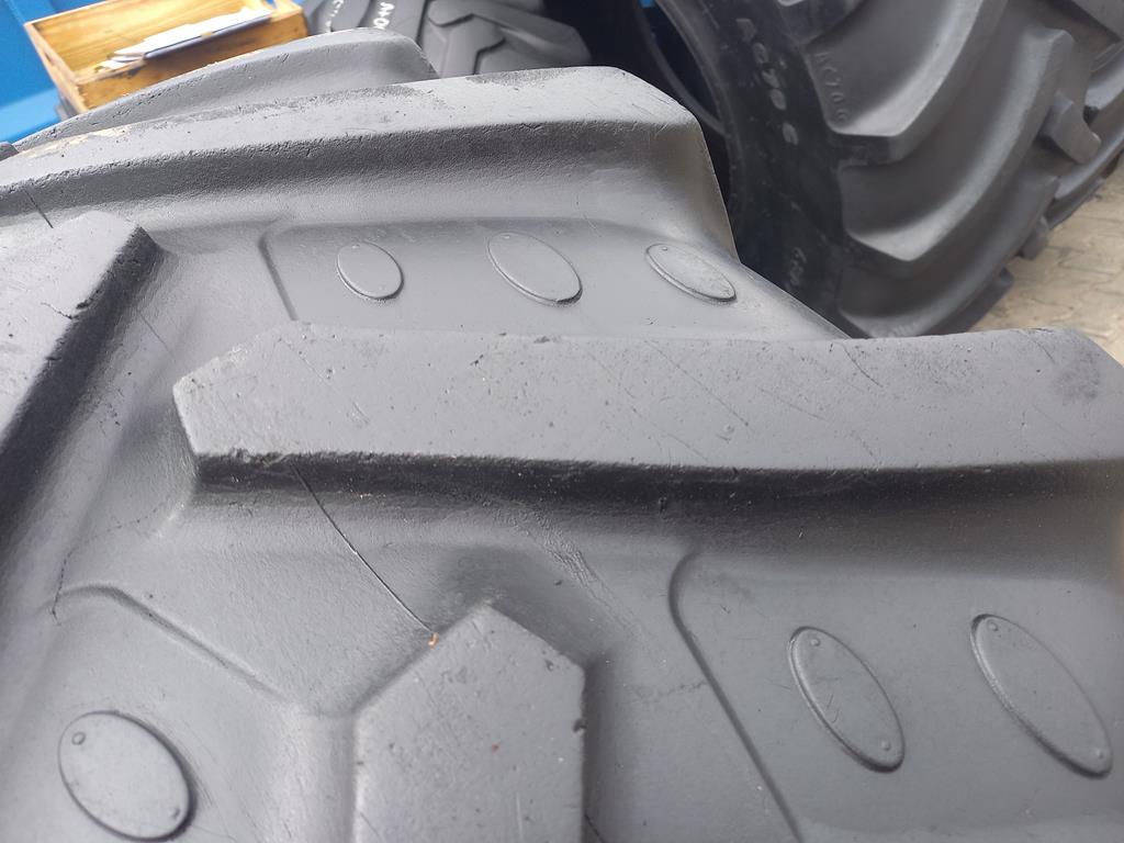 Opona używana rolnicza 420/70R30 BKT AGRIMAX RT765 1000zł W5017 - obrazek 6