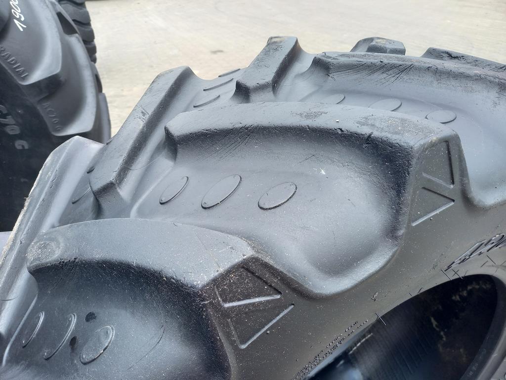 Opona używana rolnicza 420/70R30 BKT AGRIMAX RT765 1000zł W5017 - obrazek 11