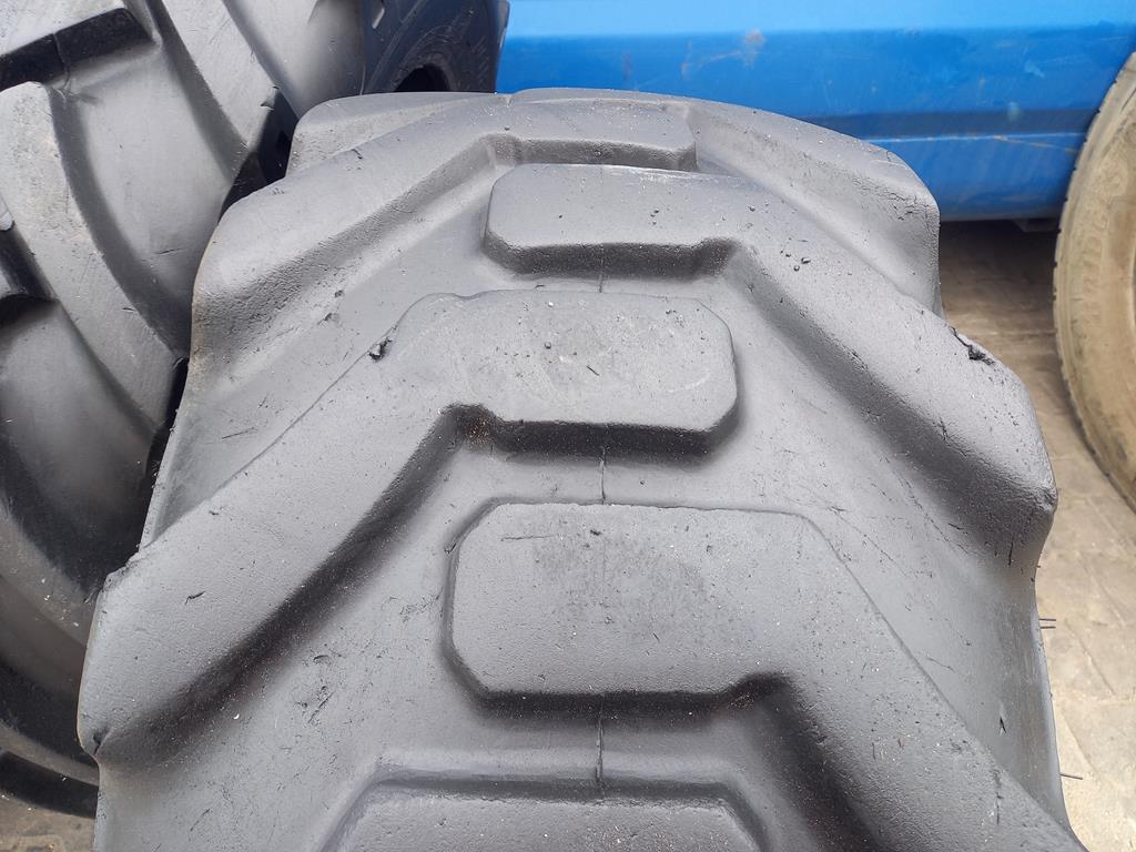 Opona używana przemysłowa 400/70-20 16/70-20 GALAXY SUPER INDUSTRIAL LUG 600zł W5027 - obrazek 7