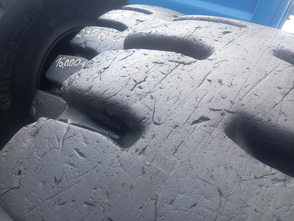 4x Opona używana przemysłowa 23.5R25 BRIDGESTONE VSDL 4000zł W5028 - obrazek 11