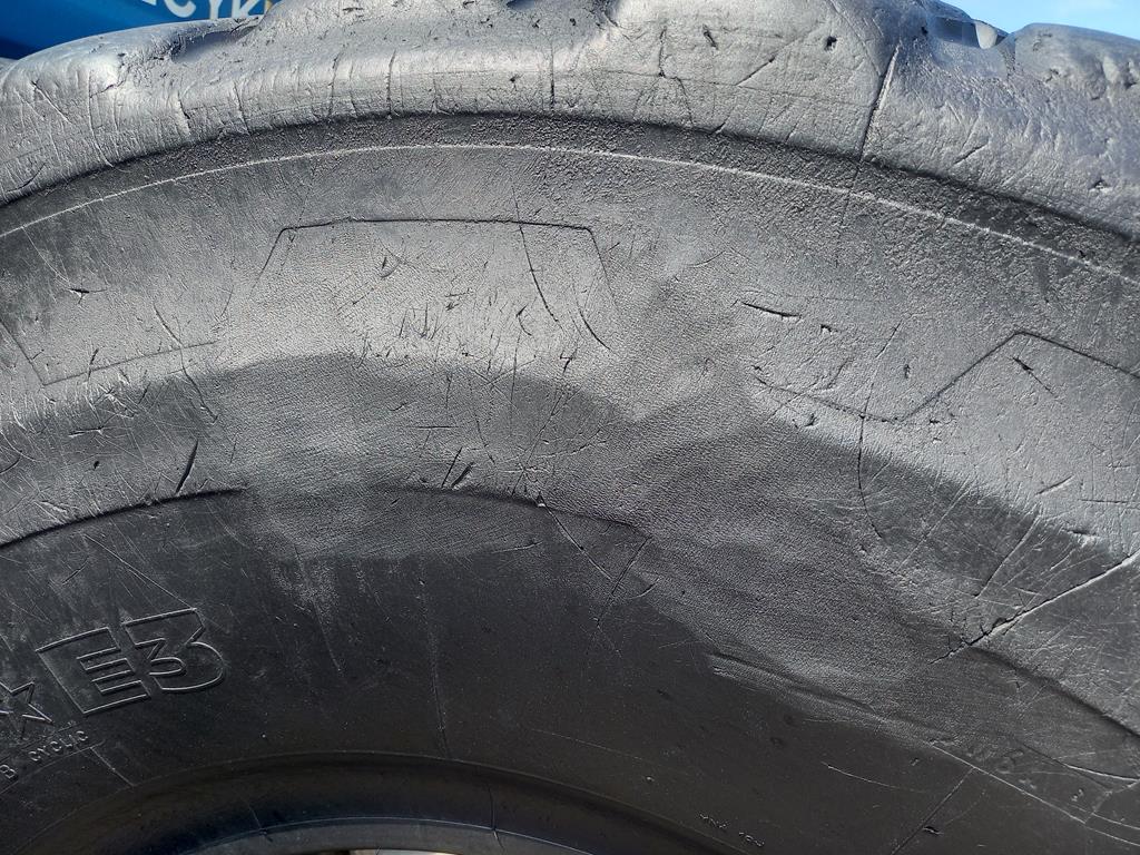 4x Opona używana przemysłowa 23.5R25 MICHELIN 2200zł W5031 - obrazek 7