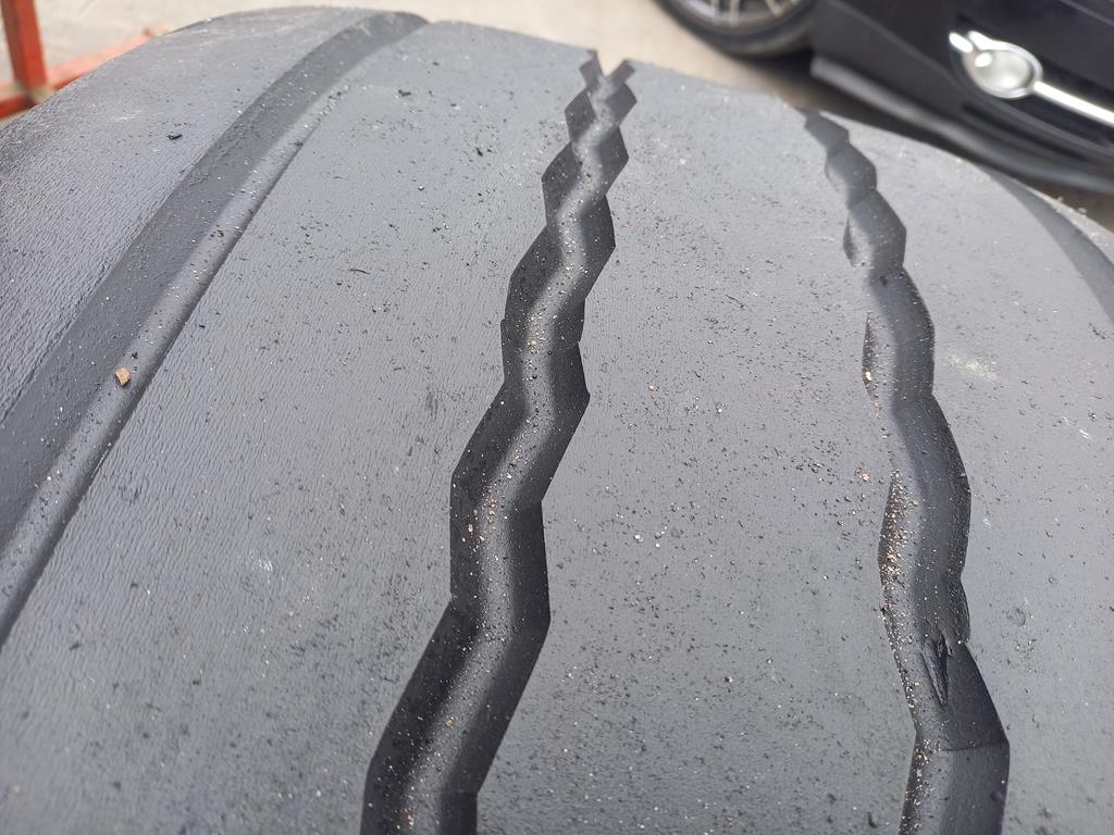 4x Opona używana ciężarowa 385/55R19.5 CONTINENTAL CONTI HYBRID HT3 200zł C2770 - obrazek 5