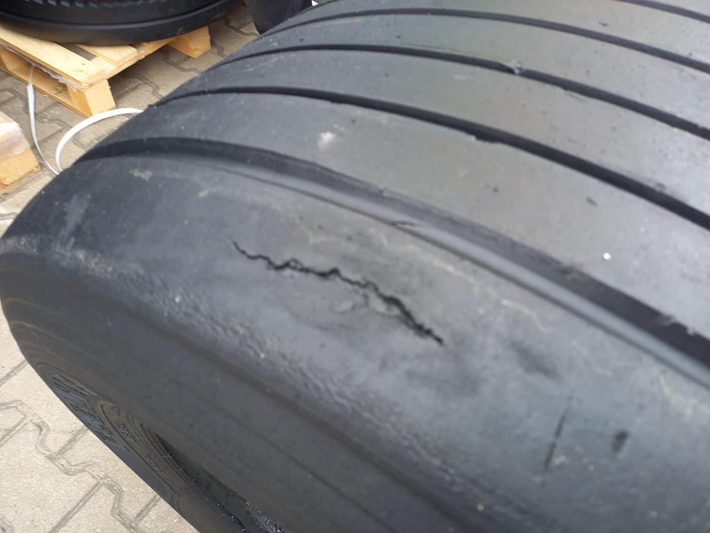 4x Opona używana ciężarowa 435/50R19.5 GOODYEAR FUELMAX T 160zł C2771 - obrazek 14