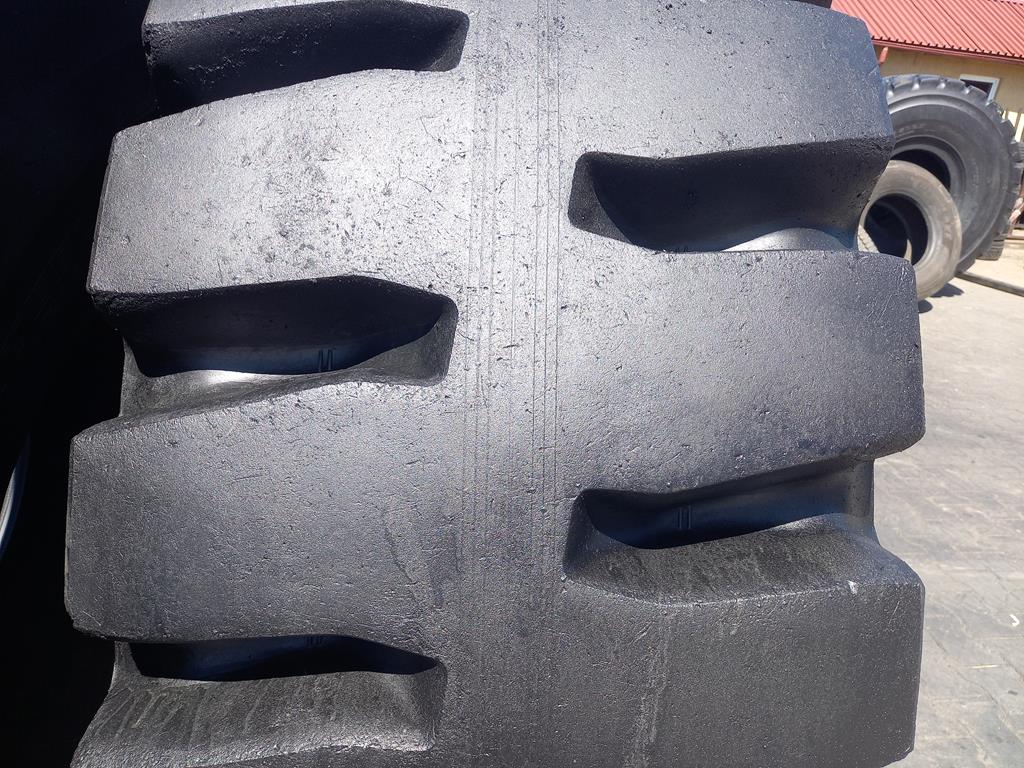 Opona używana przemysłowa 20.5R25 BRIDGESTONE VSD L 4000zł W5034 - obrazek 5