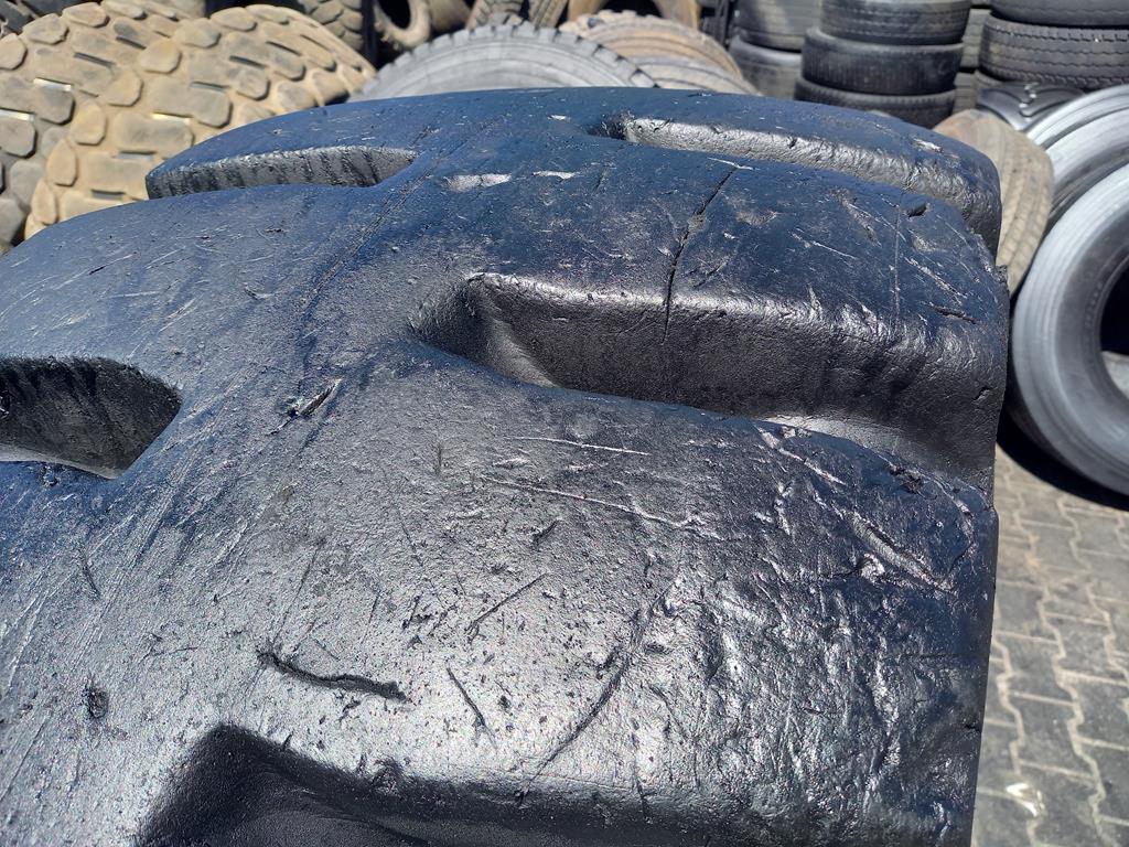 2x Opona używana przemysłowa 20.5R25 BRIDGESTONE 3000zł W5035 - obrazek 7
