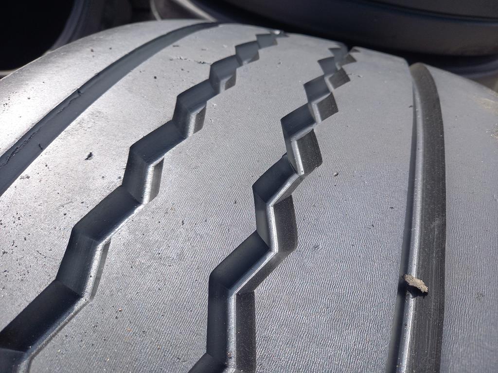 4x Opona używana ciężarowa 385/65R22.5 CONTINENTAL CONTI HYBRID HT3 300zł C2774 - obrazek 7
