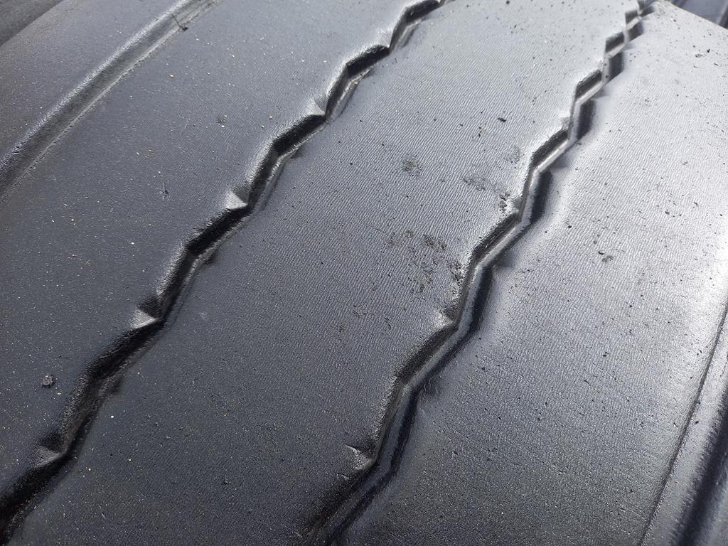 2x Opona używana ciężarowa 385/55R22.5 CONTINENTAL 350zł C2775 - obrazek 4