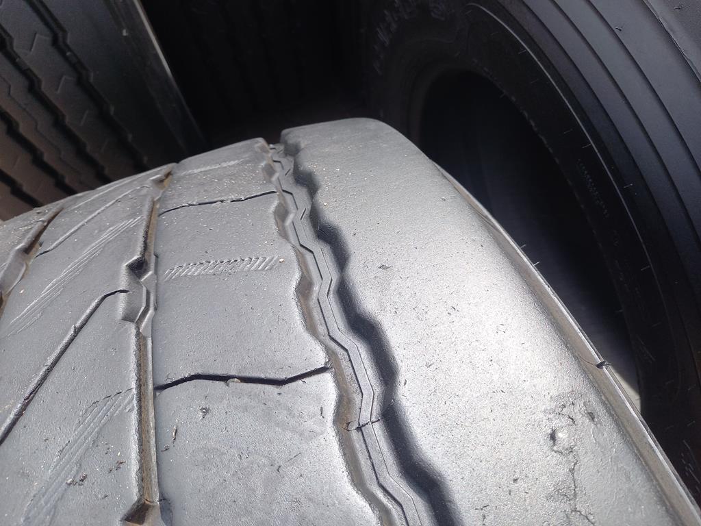 Opona używana ciężarowa 445/45R19.5 ARMSTRONG ATH 11; 600zł C2776 - obrazek 4