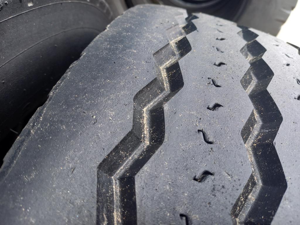 4x Opona używana ciężarowa 245/70R17.5 MICHELIN XTEZ+ 250zł C2790 - obrazek 9
