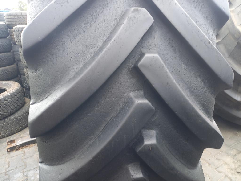 Opona używana rolnicza 800/70R32 CONTINENTAL SVT 4000zł W5048 - obrazek 4