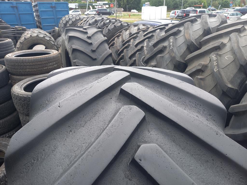 Opona używana rolnicza 800/70R32 CONTINENTAL SVT 4000zł W5048 - obrazek 5