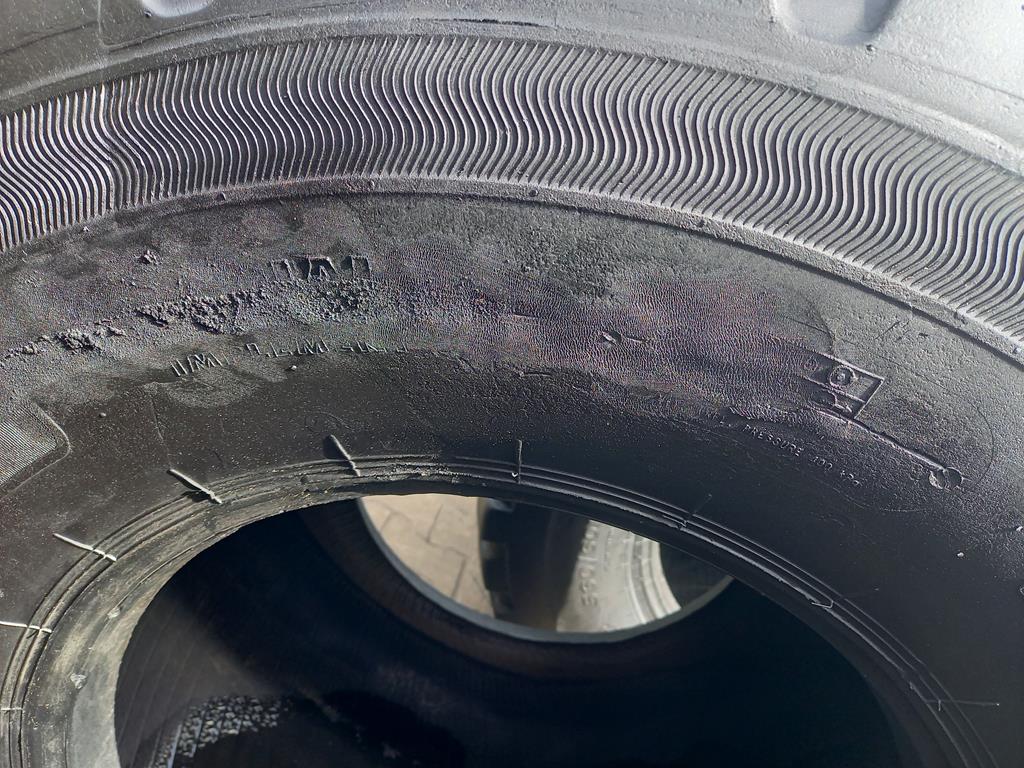 Opona używana rolnicza 710/45R22.5 NOKIAN COUNTRY KING 2500zł W5059 - obrazek 7