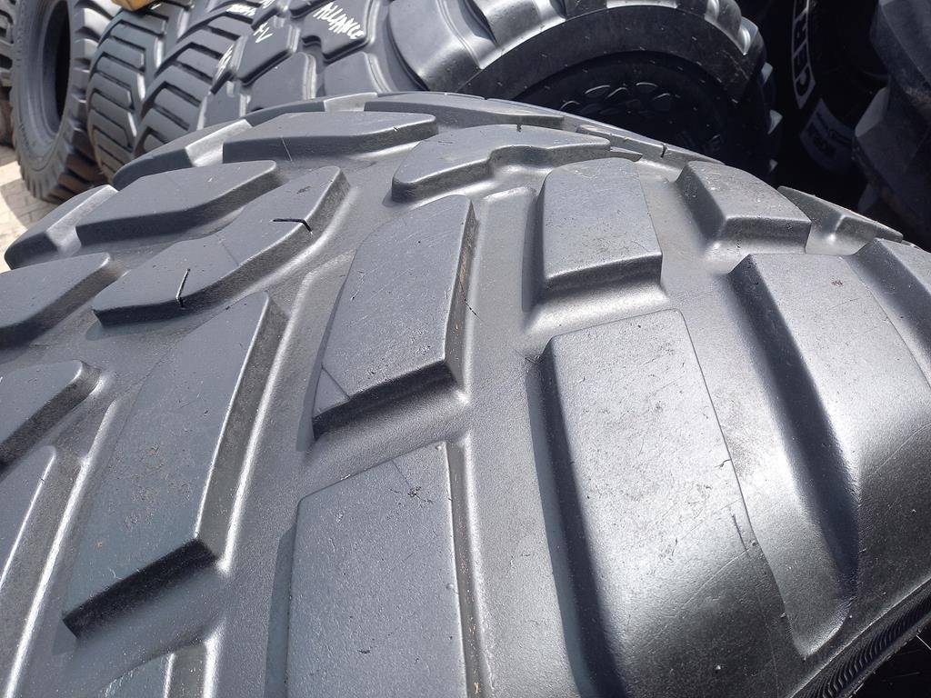 Opona używana rolnicza 710/45R22.5 NOKIAN COUNTRY KING 2500zł W5059 - obrazek 12