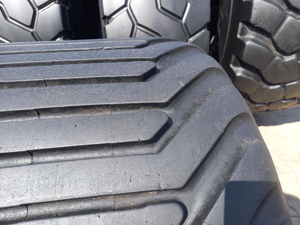 Opona używana rolnicza 700/40-22.5 PRIMEX TRAK METRIC I-3; 1300zł W5065 - obrazek 8