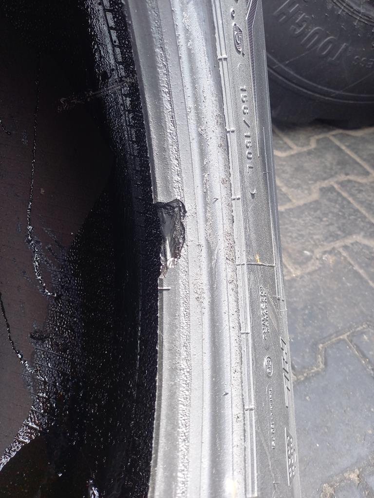 Opona używana ciężarowa 315/70R22.5 DUNLOP SP346 650zł C2793 - obrazek 8