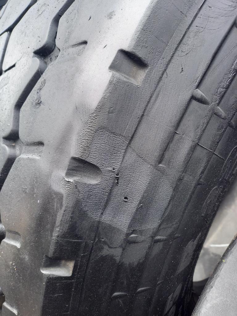 2x Opona używana ciężarowa 445/65R22.5 MICHELIN XZY3 900zł C2798 - obrazek 8