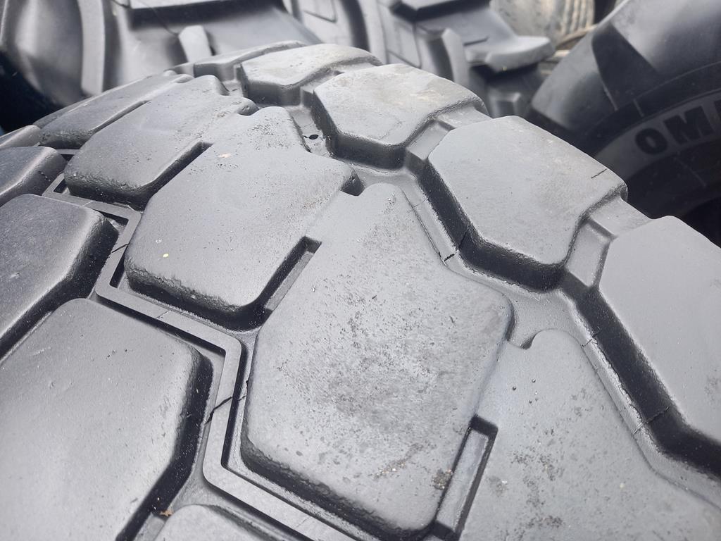 2x Opona używana ciężarowa 445/65R22.5 MICHELIN XZY3 1000zł C2799 - obrazek 8