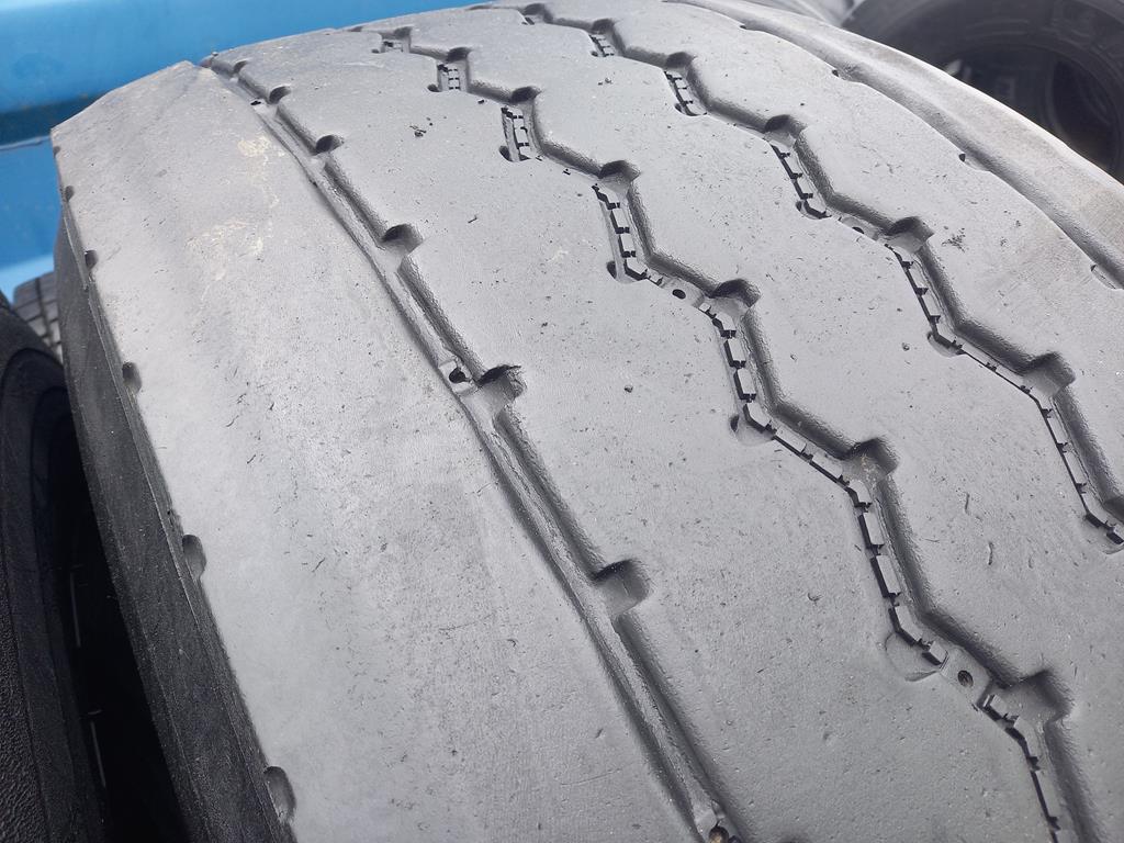 2x Opona używana ciężarowa 445/75R22.5 GOODYEAR OMNITRAC MSS 1200zł C2800 - obrazek 8