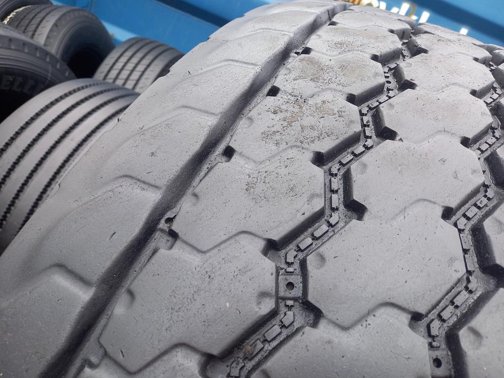 2x Opona używana ciężarowa 445/75R22.5 GOODYEAR 1400zł C2801 - obrazek 6