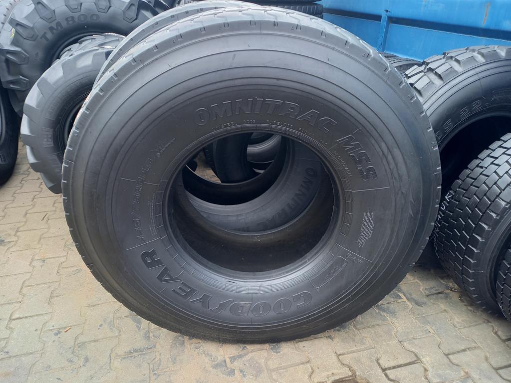 2x Opona używana ciężarowa 445/75R22.5 GOODYEAR 1400zł C2801 - obrazek 11