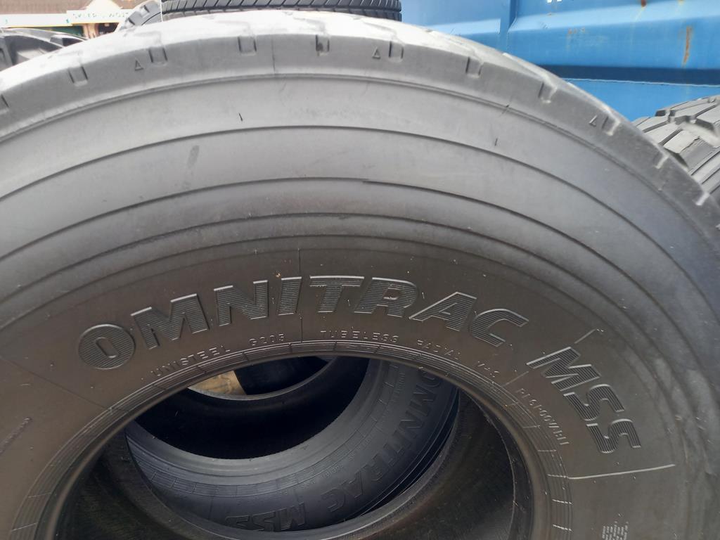 2x Opona używana ciężarowa 445/75R22.5 GOODYEAR 1400zł C2801 - obrazek 14