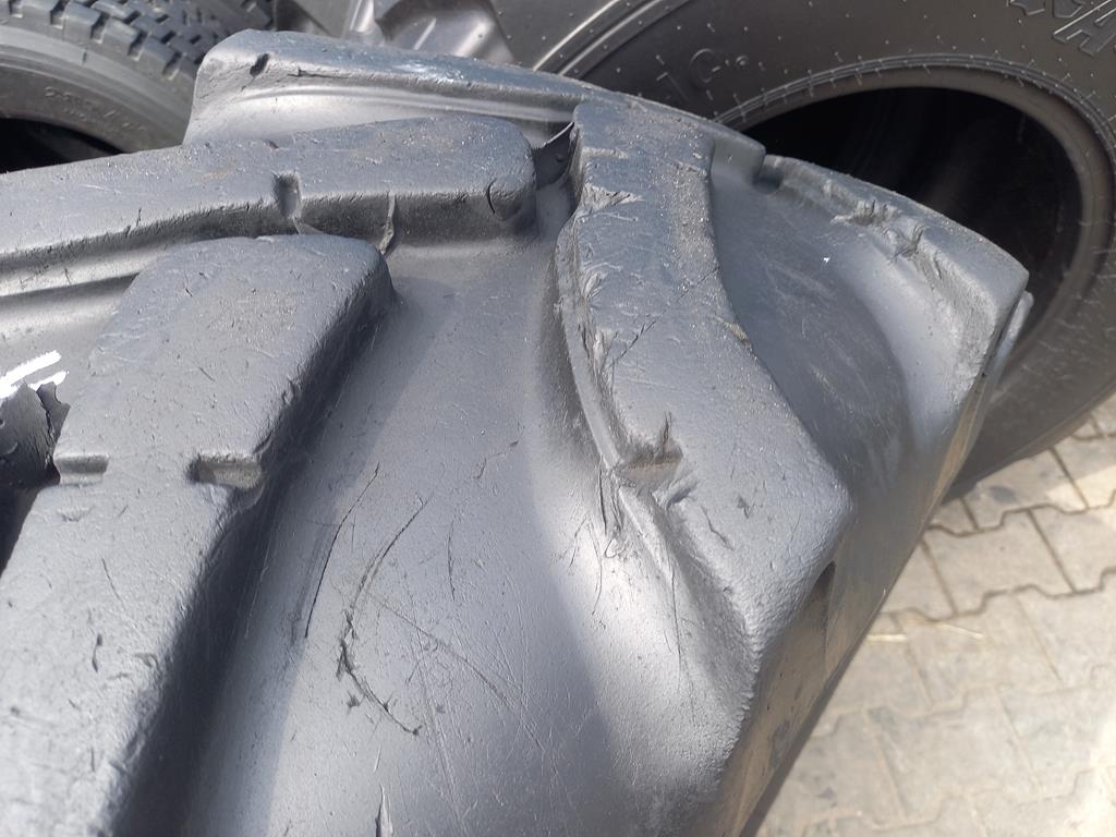 Opona używana przemysłowa 15.5/80-24 SOLIDEAL TRACTION MASTER 800zł W5079 - obrazek 5