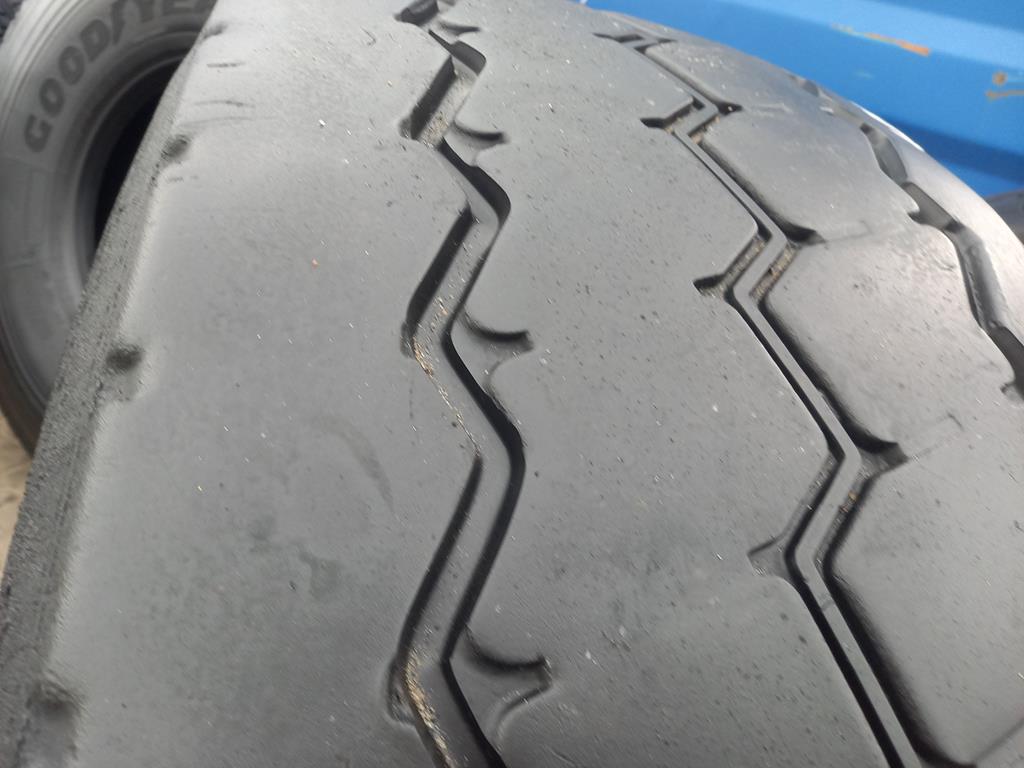 2x Opona używana ciężarowa 445/65R22.5 MICHELIN XZY3 800zł C2804 - obrazek 5