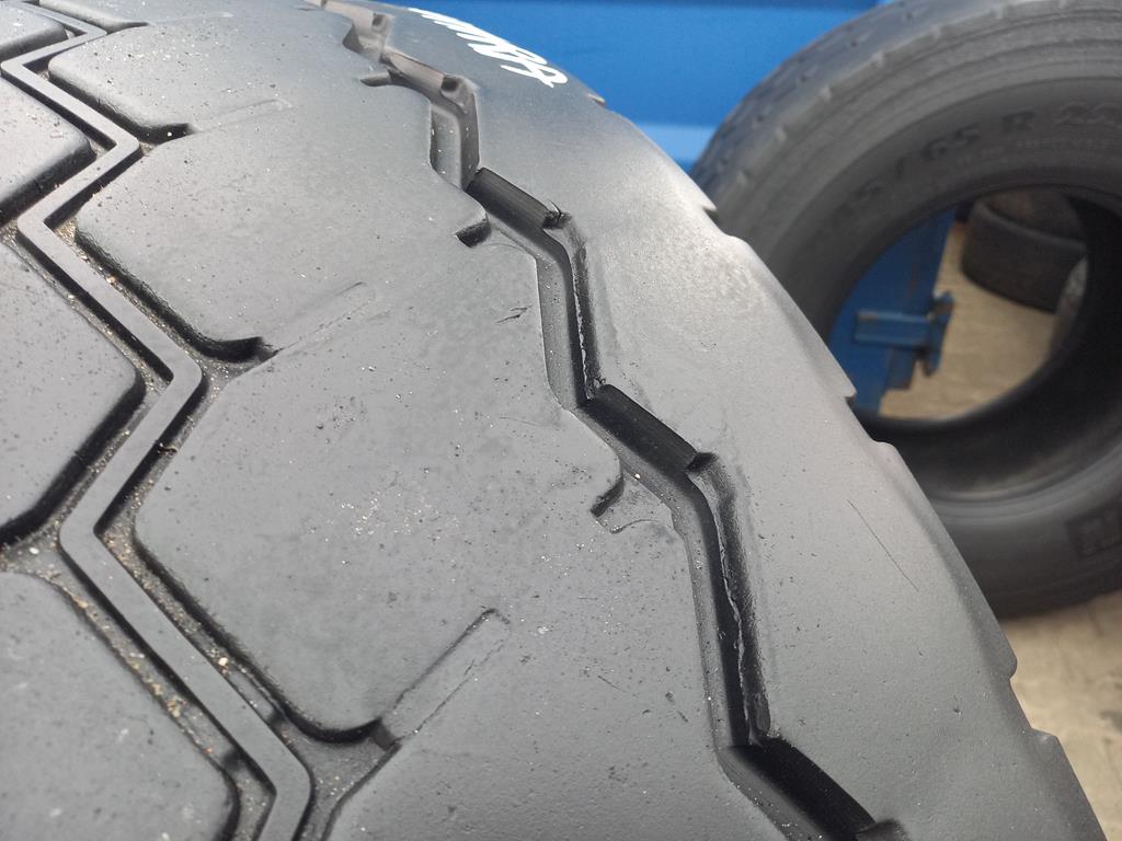 2x Opona używana ciężarowa 445/65R22.5 MICHELIN XZY3 800zł C2804 - obrazek 9