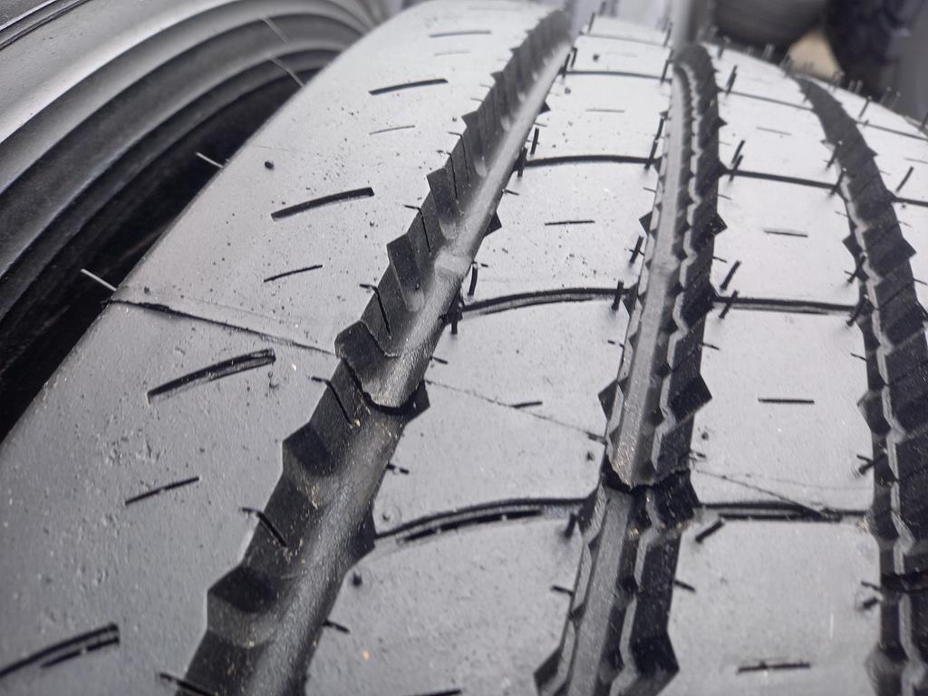 2x Opona nieużywana ciężarowa 285/70R19.5 PIRELLI FH55 600zł C2805 - obrazek 5