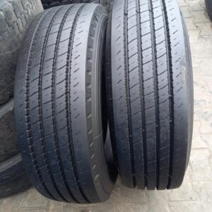 2x Opona używana ciężarowa 285/70R19.5 PIRELLI FH55 550zł C2808
