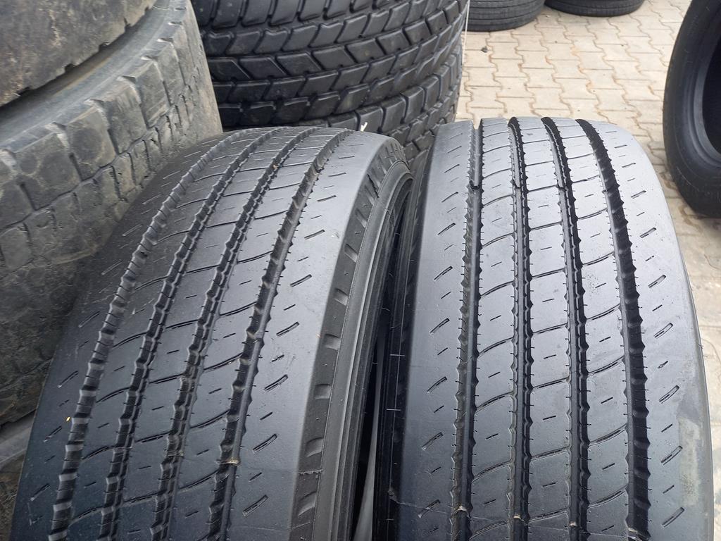 2x Opona używana ciężarowa 285/70R19.5 PIRELLI FH55 550zł C2808 - obrazek 5