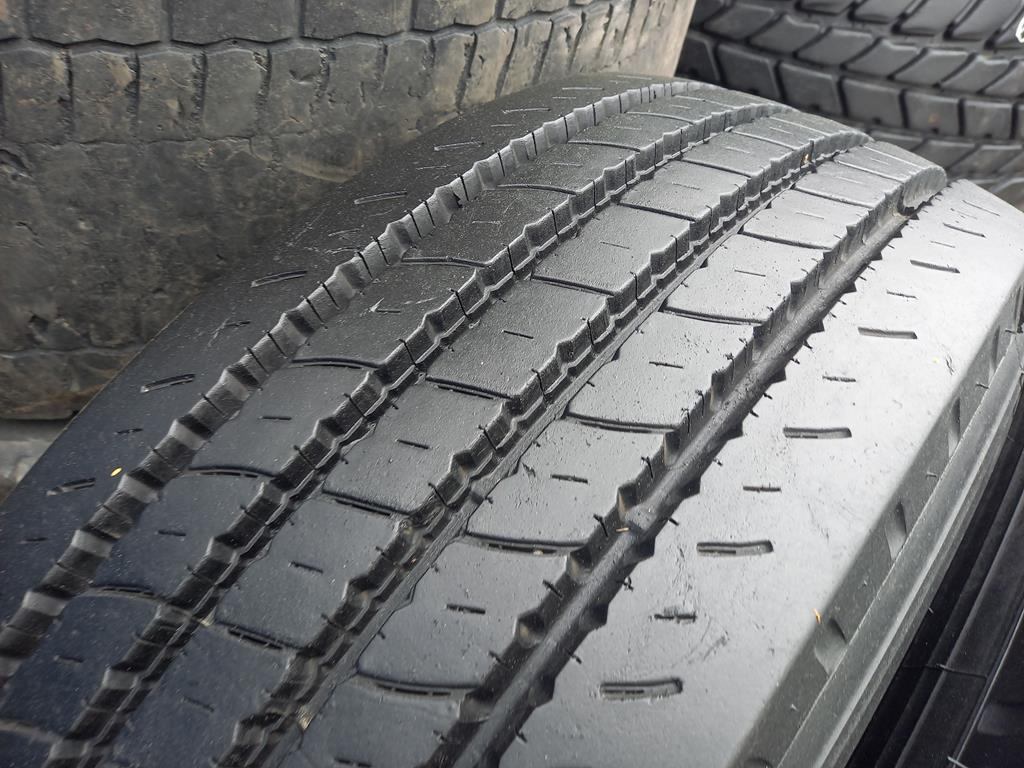 2x Opona używana ciężarowa 285/70R19.5 PIRELLI FH55 550zł C2808 - obrazek 6