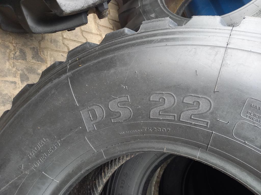 Opona używana ciężarowa 365/80R20 PIRELLI PISTA PS22 700zł C2809 - obrazek 9