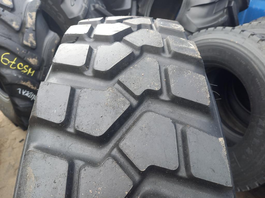 Opona używana ciężarowa 365/80R20 PIRELLI PISTA PS22 700zł C2809 - obrazek 4
