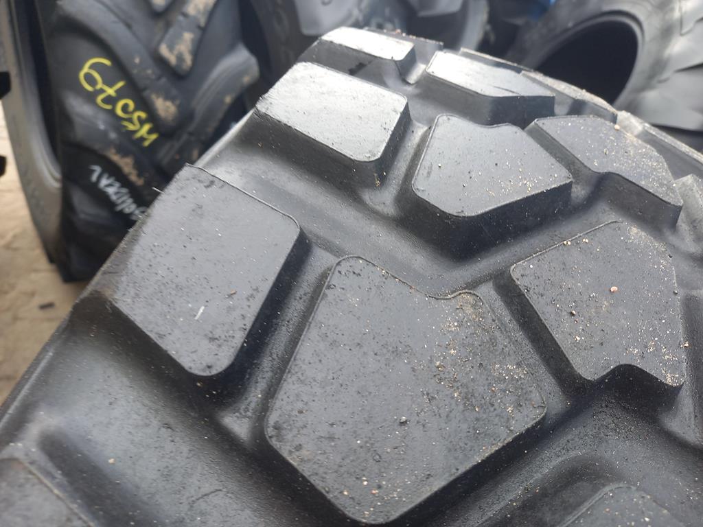 Opona używana ciężarowa 365/80R20 PIRELLI PISTA PS22 700zł C2809 - obrazek 5