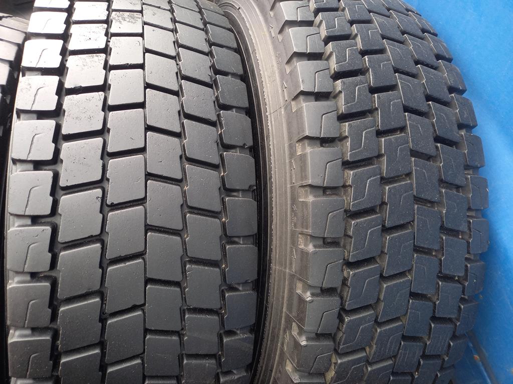 4x Opona używana ciężarowa 285/70R19.5 MICHELIN XDE2+ 550zł C2810 - obrazek 4