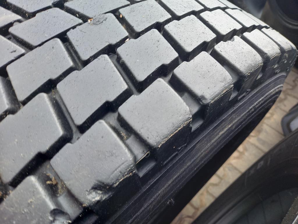 4x Opona używana ciężarowa 285/70R19.5 MICHELIN XDE2+ 550zł C2810 - obrazek 7
