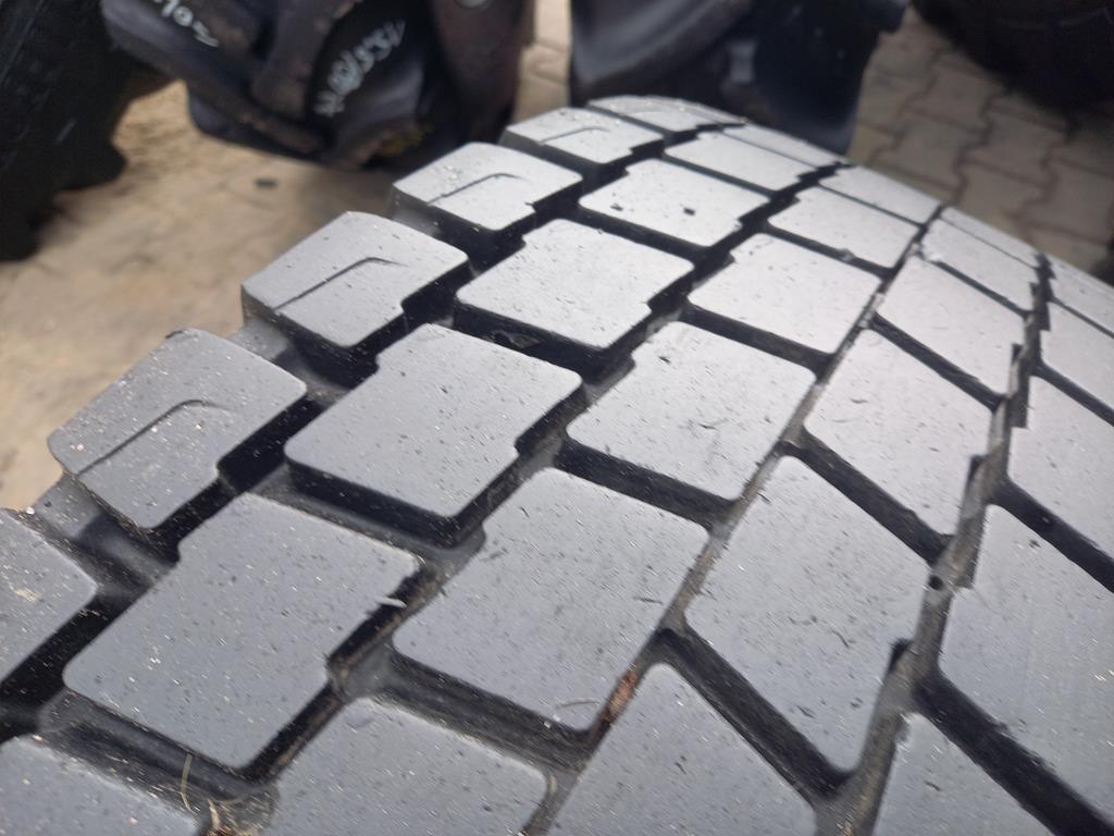 4x Opona używana ciężarowa 285/70R19.5 MICHELIN XDE2+ 550zł C2810 - obrazek 11