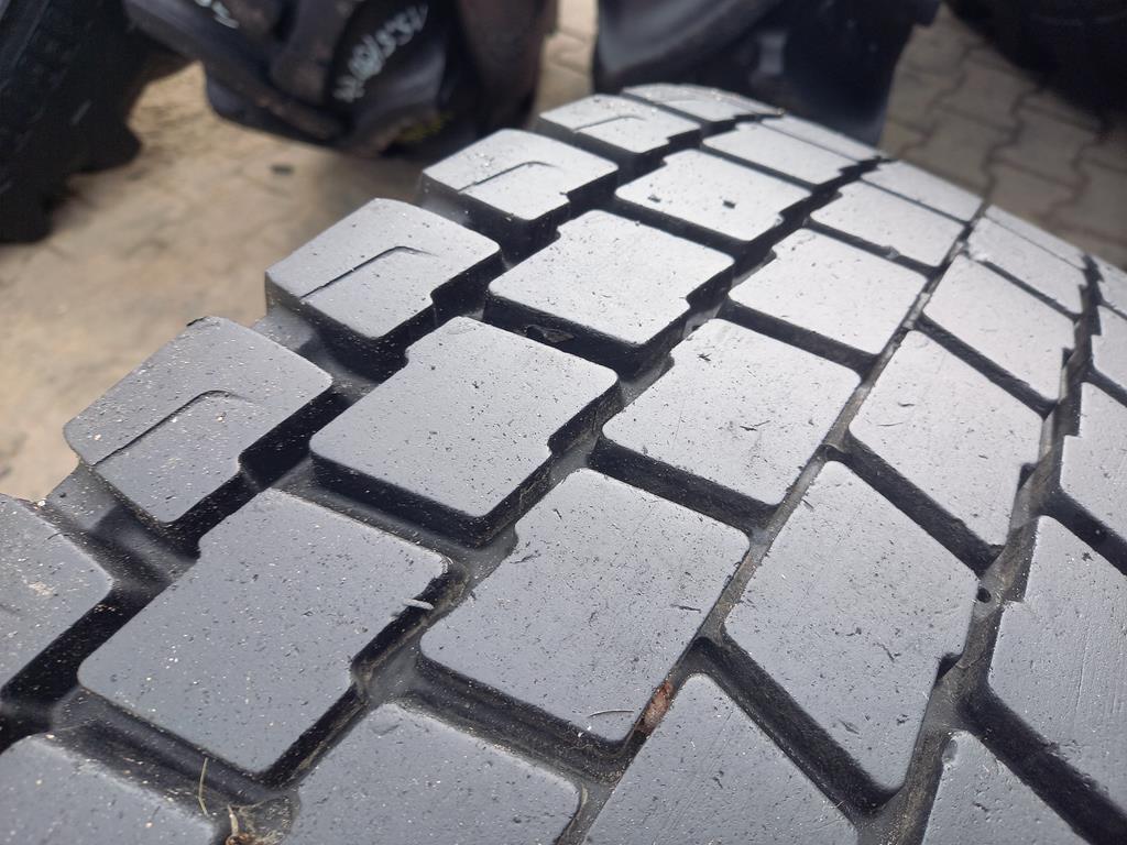 4x Opona używana ciężarowa 285/70R19.5 MICHELIN XDE2+ 550zł C2810 - obrazek 8