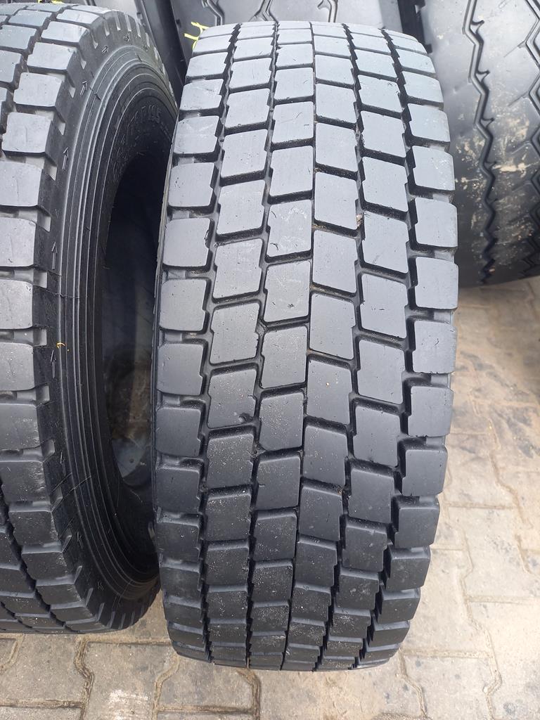 4x Opona używana ciężarowa 285/70R19.5 MICHELIN XDE2+ 525zł C2811 - obrazek 6