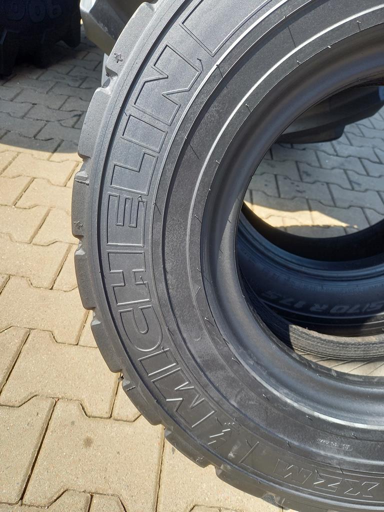 Opona używana przemysłowa 8.25R15 MICHELIN STABIL X XZM 280zł W5098 - obrazek 4